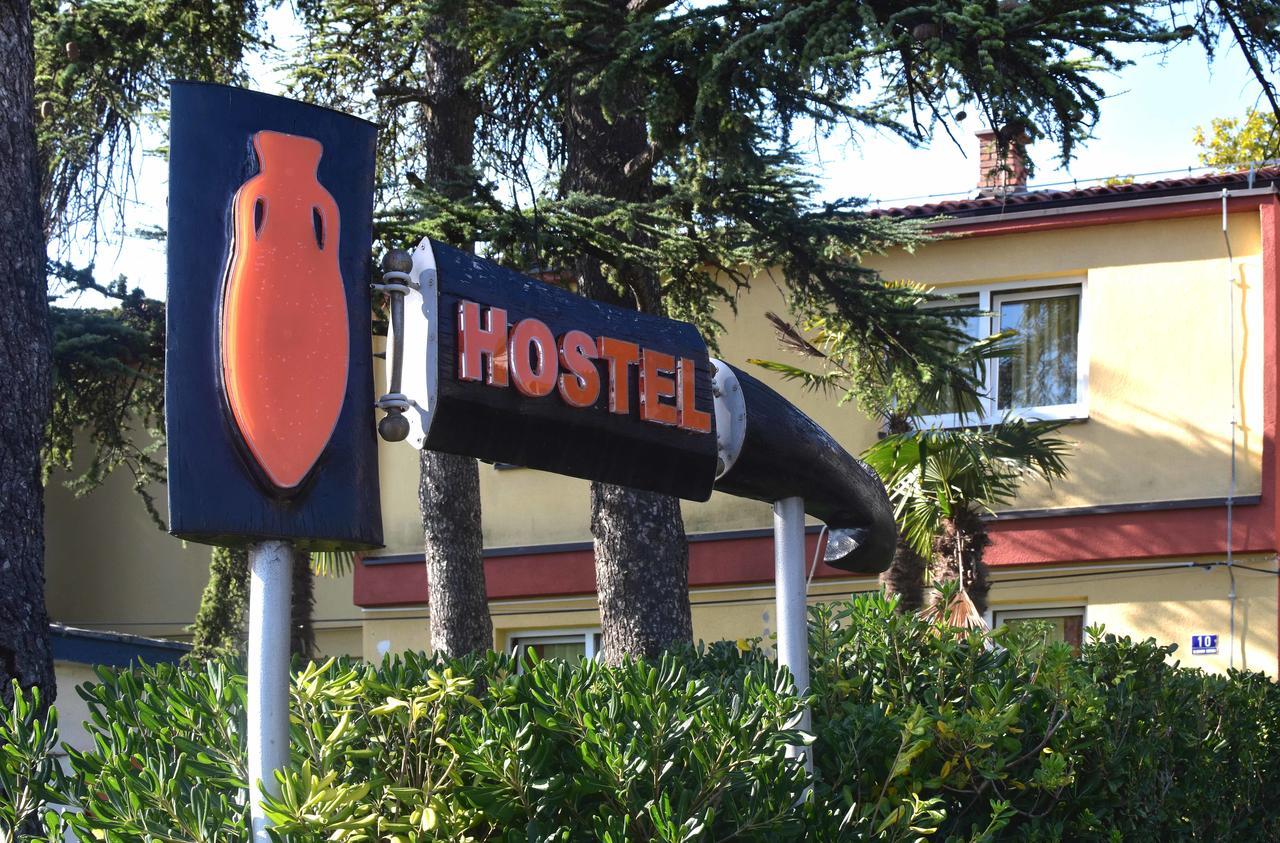 Hostel Amfora Fažana Exterior foto